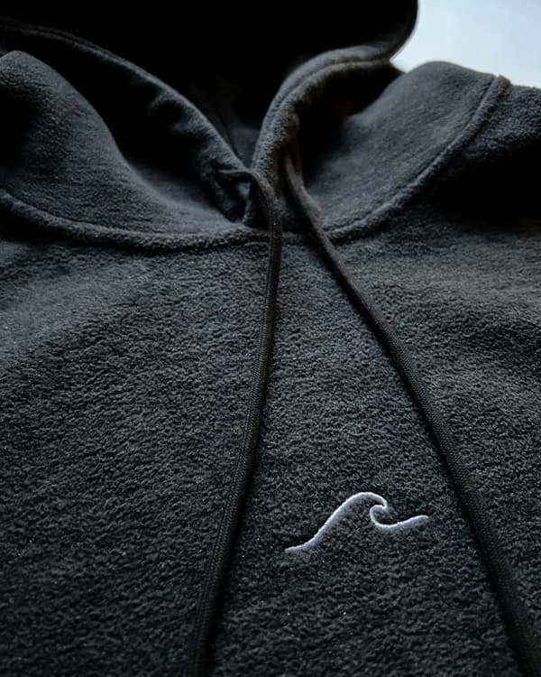 Oceanness eco-friendly fleece hoodie in midnight black